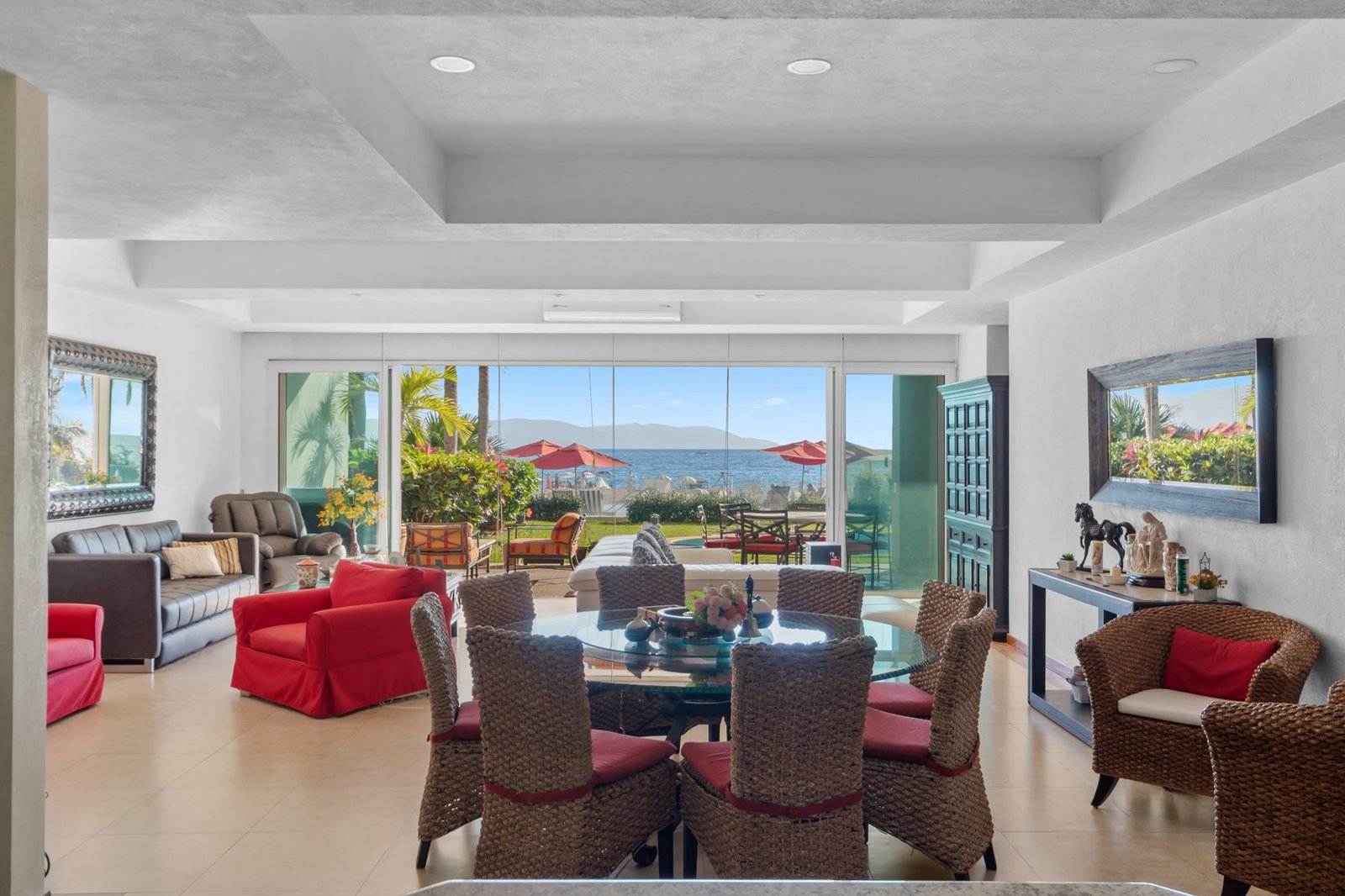 Grand Venetian GH-101, Hotel Zone · Beachfront, Puerto Vallarta (2)