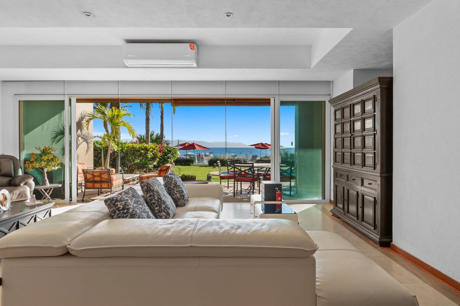 Grand Venetian GH-101, Hotel Zone · Beachfront, Puerto Vallarta (3)